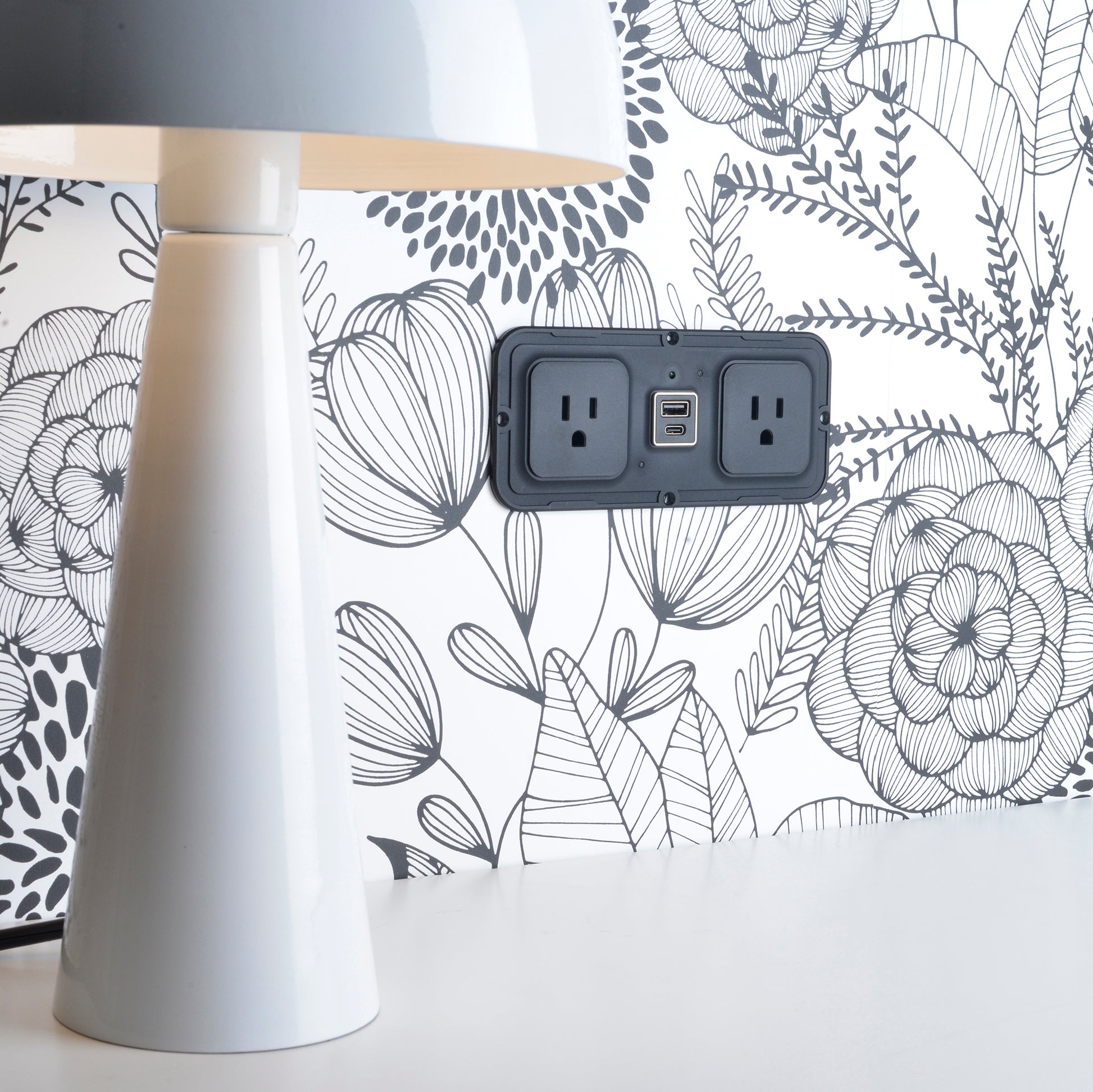 CubieMod build in furniture power outlets and usb ports