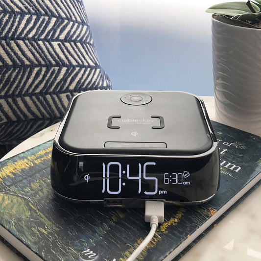 CubieDuo Hotel single day alarm clock with wireless charging and USB ports
