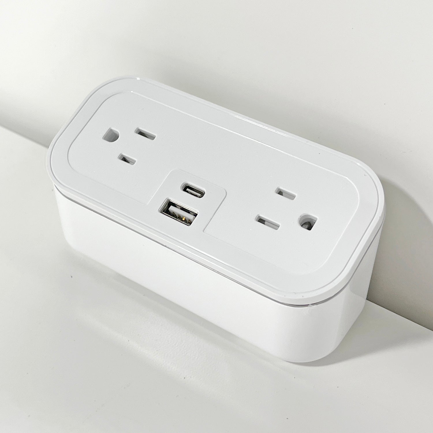 CubieMini White Hotel Charging Hub with power outlets and usb ports
