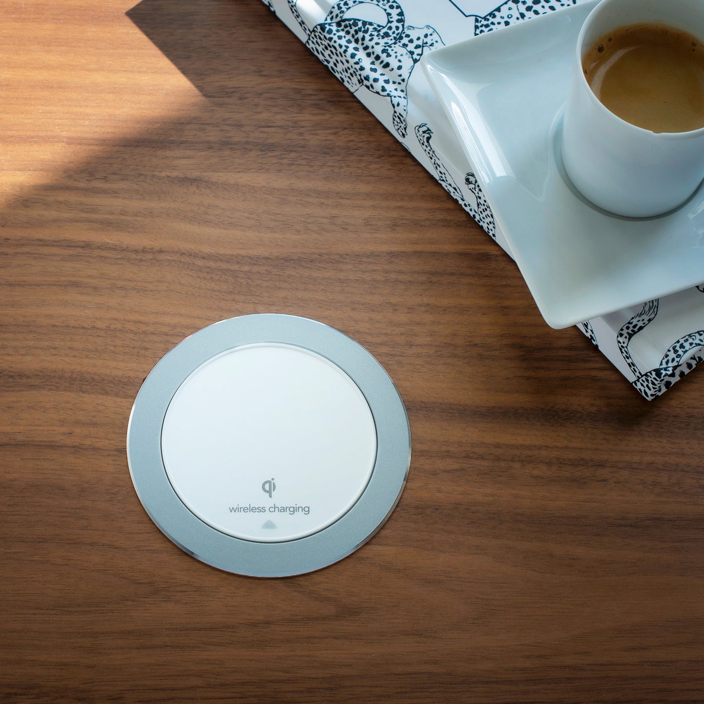 CubieSpot White built in wireless charger