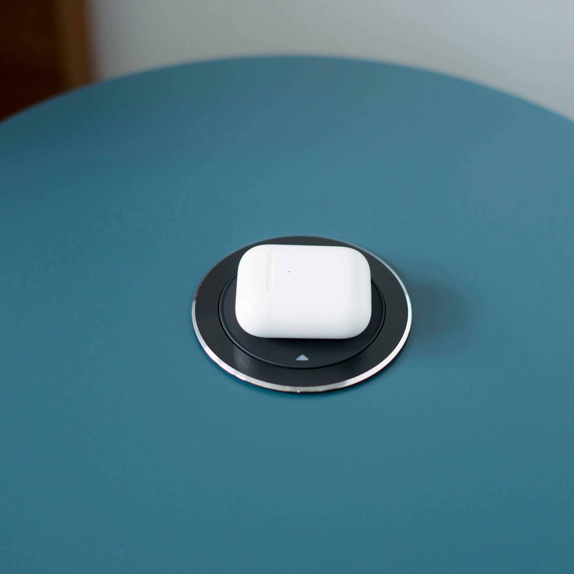 CubieSpot built in wireless charger