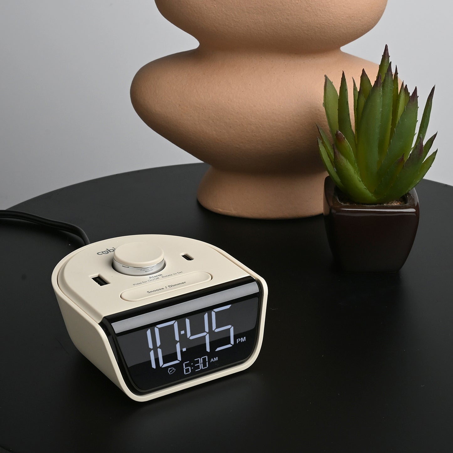CubieWink Latte Hotel single day alarm clock with USB ports