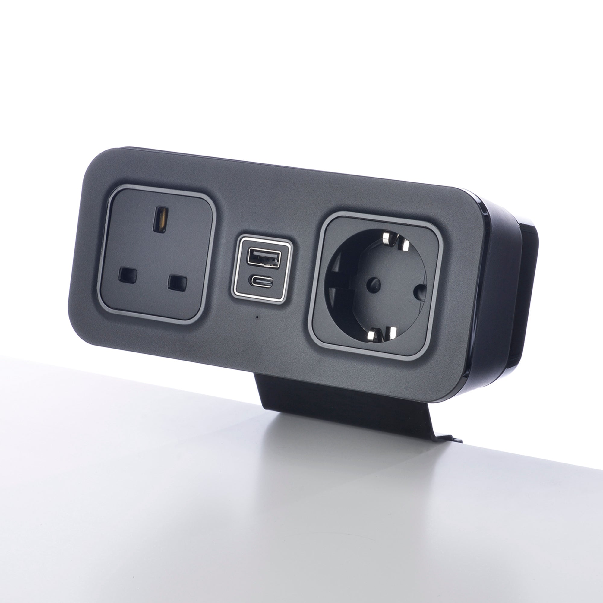 gid://shopify/MediaImage/32549667930327