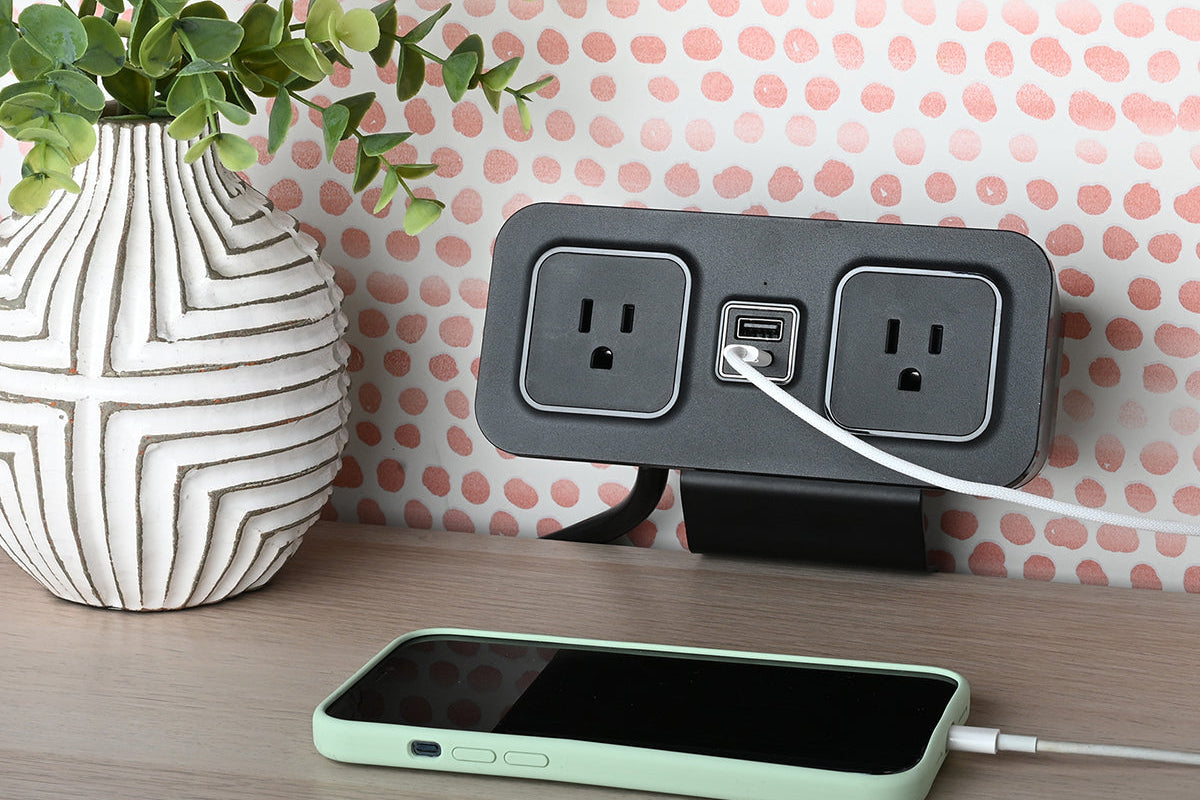 CubieDash Hotel Charging hub with bracket, power outlets and usb ports
