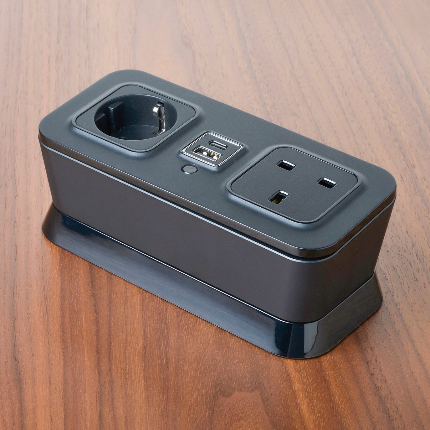 gid://shopify/MediaImage/32358266863831