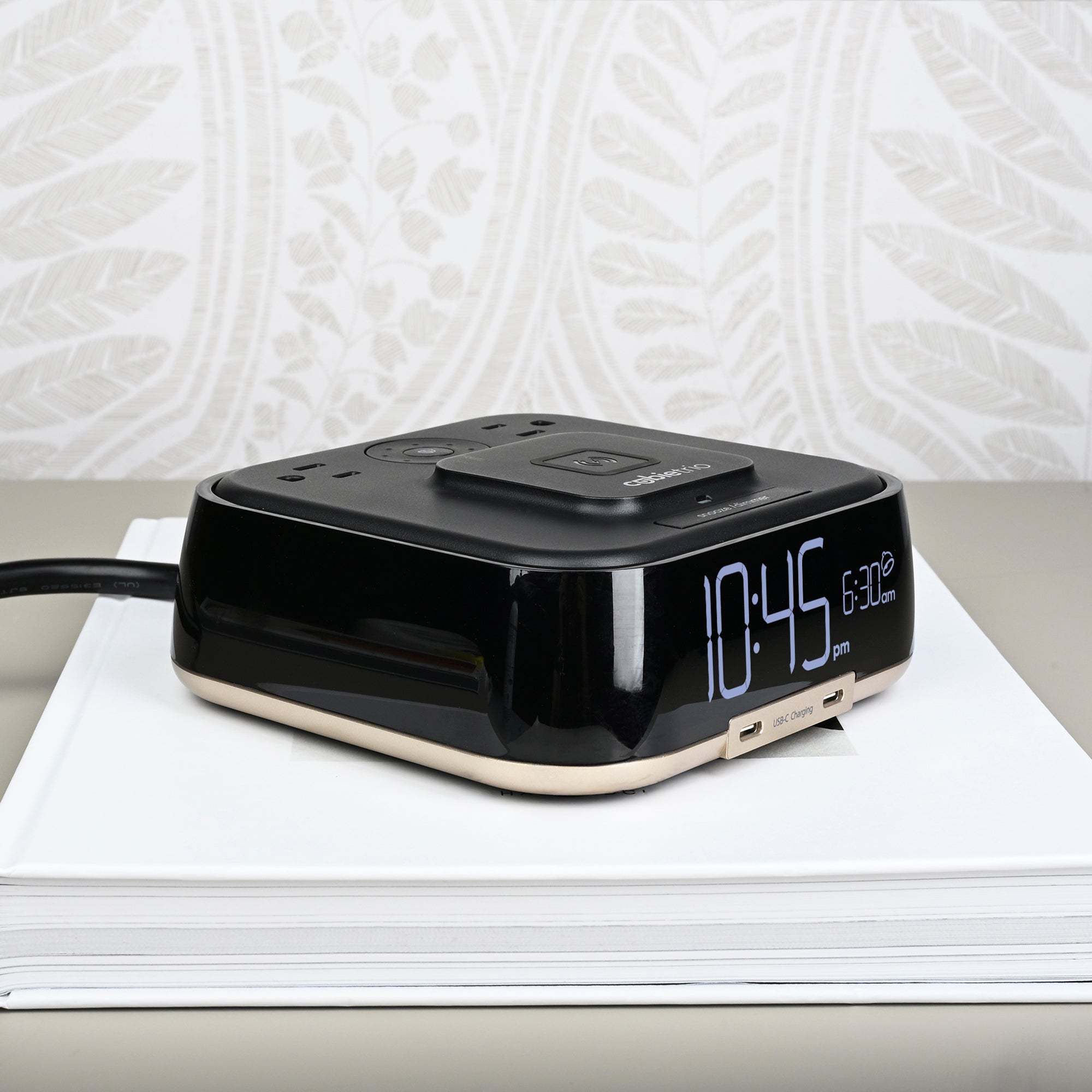 gid://shopify/MediaImage/37387727372503